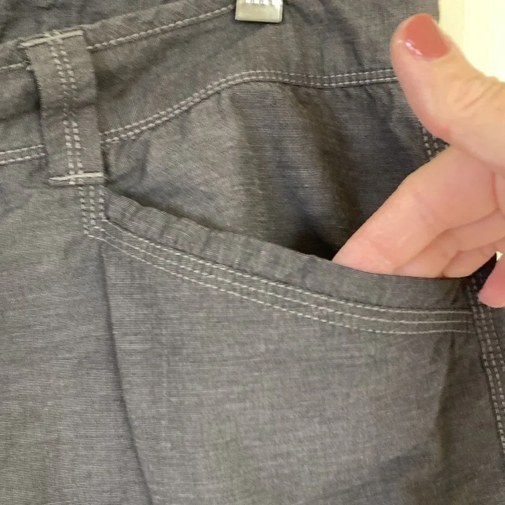The North Face Shorts‎ Mens 36 Grey Nylon Blend Cargo Outdoors Hiking